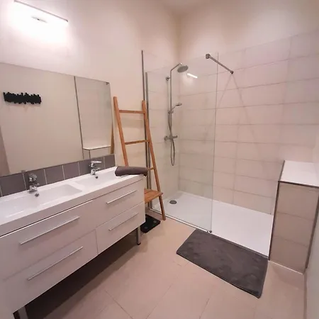 L'oasis Lumiere - T3 Central, Fibre, Tv Connectee Appartement *